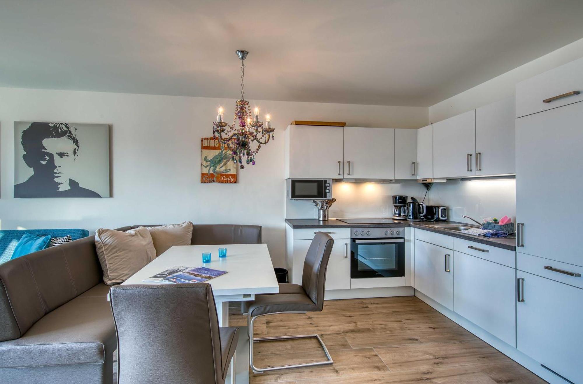 Mueritz Utkiek - Apartment Mit Seeblick & Balkon In Der Hafenresidenz Варен Экстерьер фото